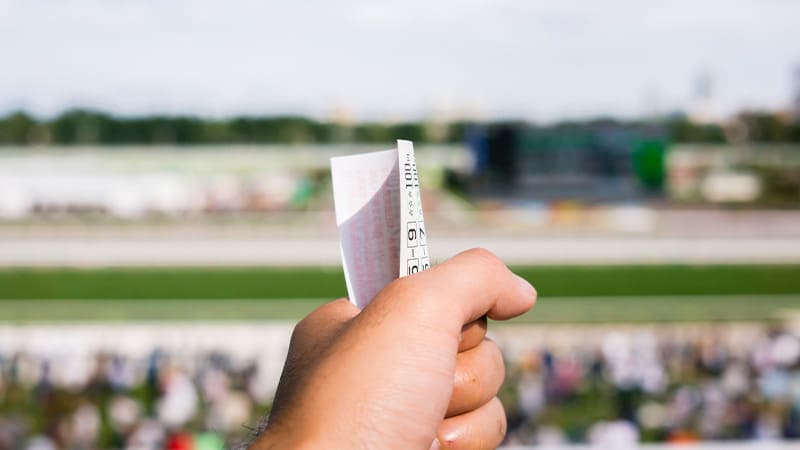 競馬に必ず儲かる買い方はない